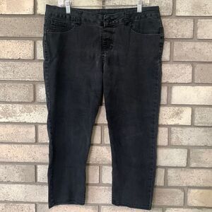 3for$20 Capri jeans size large black